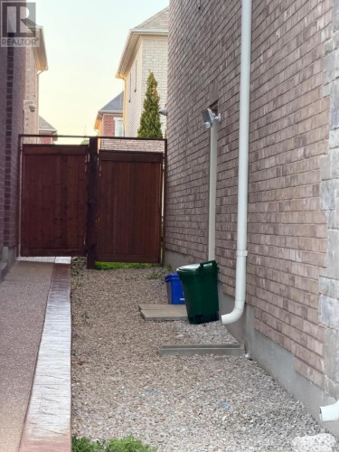 BSMT - 12 CHESNEY CRESCENT , Vaughan, Ontario L1H 4A7 2