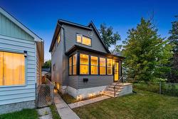 174 Burrin Avenue  Winnipeg, MB R2V 1E2