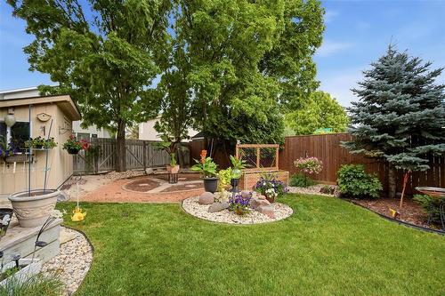 76 Camirant Crescent, Winnipeg, MB 