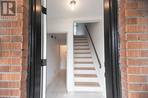 UPPER - 1010 CALEDONIA ROAD , Toronto, Ontario M6B 3Z1 3