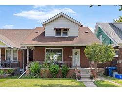1118 LOUIS Avenue  Windsor, ON N9A 1Y2
