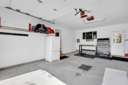 Garage - 