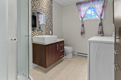 Salle de bains - 311 Rue Du Couvent, Saint-Honoré, QC 