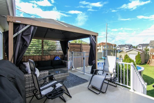 Terrasse - 311 Rue Du Couvent, Saint-Honoré, QC 