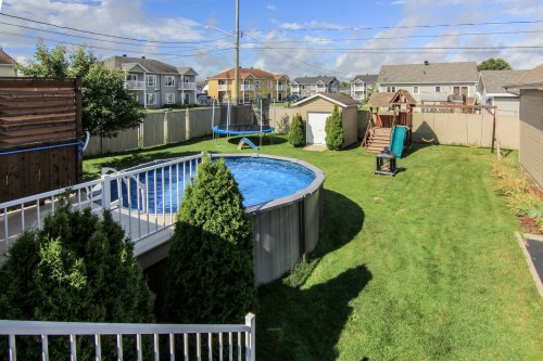 Piscine - 311 Rue Du Couvent, Saint-Honoré, QC 