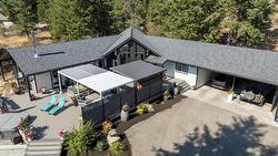 6474 Sierra Drive Kelowna, BC V1P 1A4