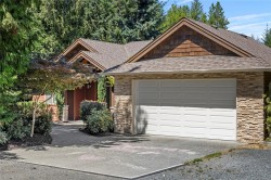 1755 Galvin Pl  Qualicum Beach, BC V9K 2V3