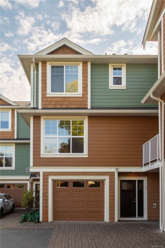 #7-4289 Wilkinson Rd, Saanich, BC 