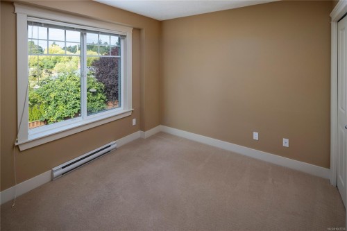 #7-4289 Wilkinson Rd, Saanich, BC 