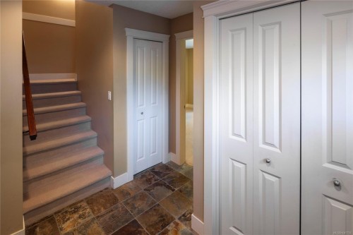 #7-4289 Wilkinson Rd, Saanich, BC 