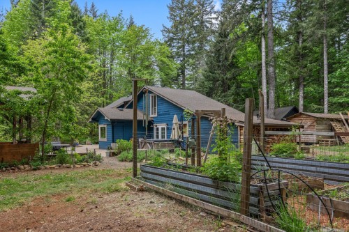 9525 Doyle Rd, Black Creek, BC 