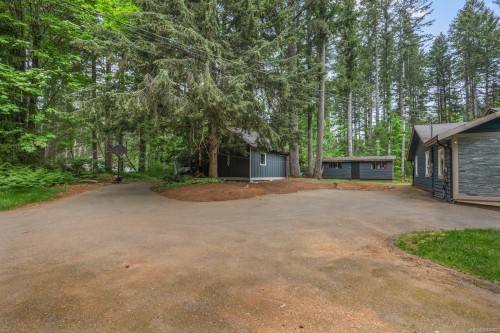 9525 Doyle Rd, Black Creek, BC 