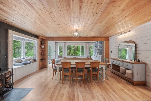 9525 Doyle Rd, Black Creek, BC 