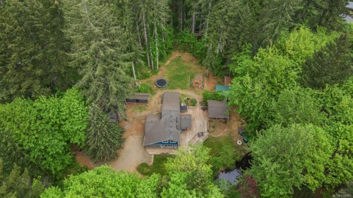 9525 Doyle Rd, Black Creek, BC 