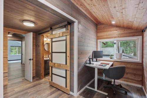 9525 Doyle Rd, Black Creek, BC 