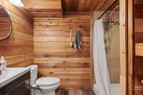 9525 Doyle Rd, Black Creek, BC 