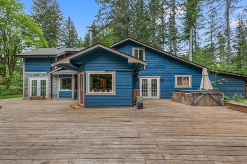 9525 Doyle Rd, Black Creek, BC 