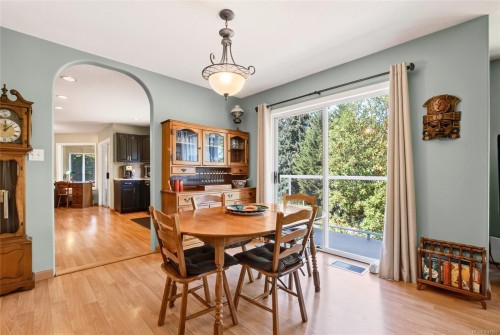 6000 Chippewa Rd, Duncan, BC 
