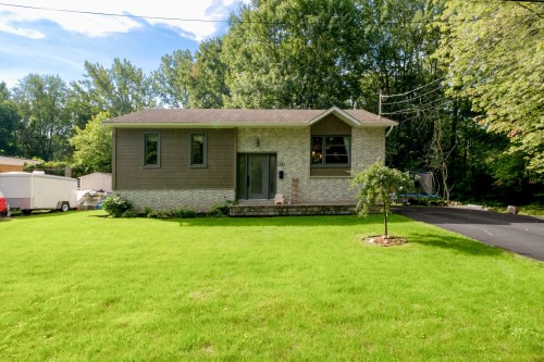 32 Rue Alcide-Cote  Saint-Jean-Sur-Richelieu, QC J3B 4E2