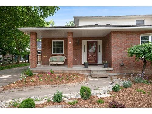 138 Elizabeth Street, Chatham, ON 