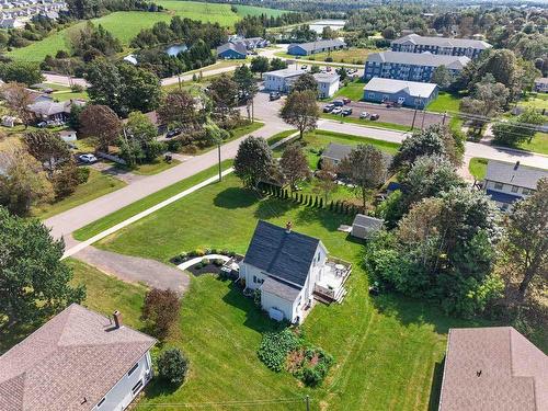 7 Macarthur Drive, Cornwall, PE 