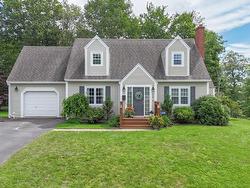 328 Brady Street Bridgewater, NS B4V 3L3
