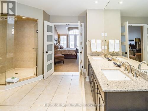 Sandfield 5 W10 - 3876 Muskoka Rd 118 Highway W, Muskoka Lakes (Medora), ON 