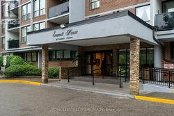2409 - 85 EMMETT AVENUE Toronto, ON M6M 5A2
