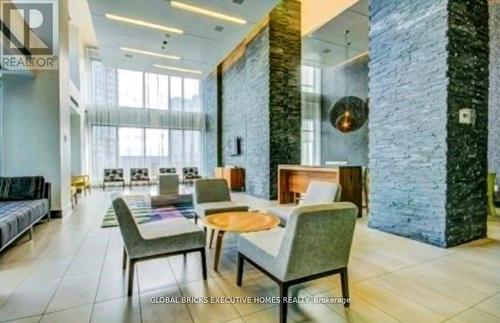 408 - 365 PRINCE OF WALES DRIVE , Mississauga, Ontario L5B 0G6 2