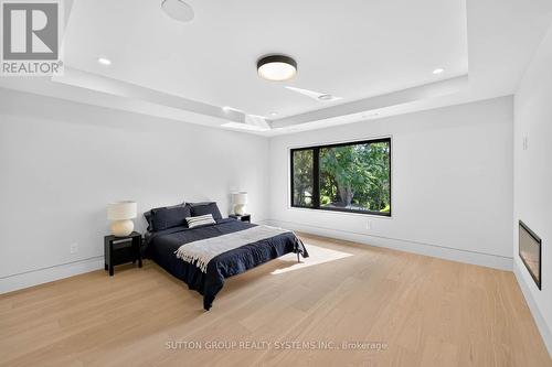 2052 Redan Drive, Mississauga, ON 