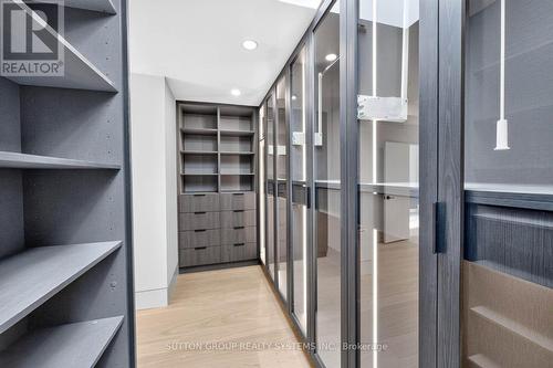 2052 Redan Drive, Mississauga, ON 