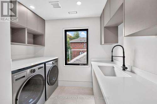 2052 Redan Drive, Mississauga, ON 