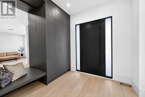 2052 Redan Drive, Mississauga, ON 