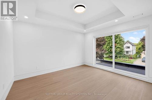 2052 Redan Drive, Mississauga, ON 