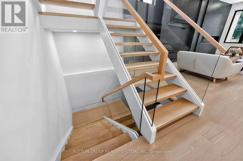 2052 Redan Drive, Mississauga, ON 
