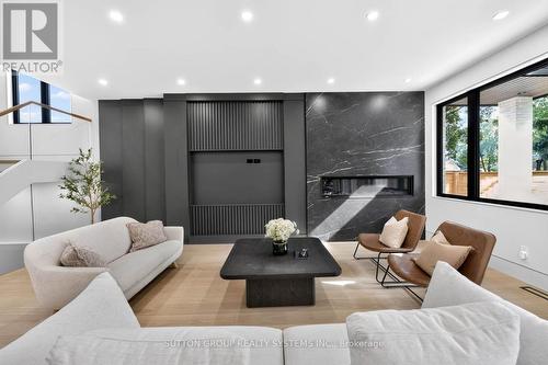 2052 Redan Drive, Mississauga, ON 