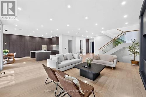 2052 Redan Drive, Mississauga, ON 