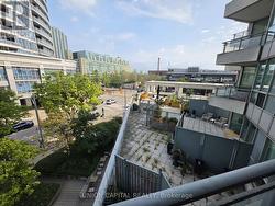 302 - 228 QUEENS QUAY W  Toronto, ON M5J 2X1