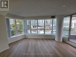 302 - 228 QUEENS QUAY W Toronto, ON M5J 2X1