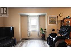 Living Room of 1939 Beaver Street E, Fruitvale V0G 1L0 - 