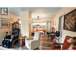 Living Room of 1939 Beaver Street E, Fruitvale V0G 1L0 - 