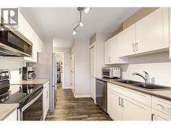 3842 Gordon Drive Unit# 216 Kelowna, BC V1W 3G4