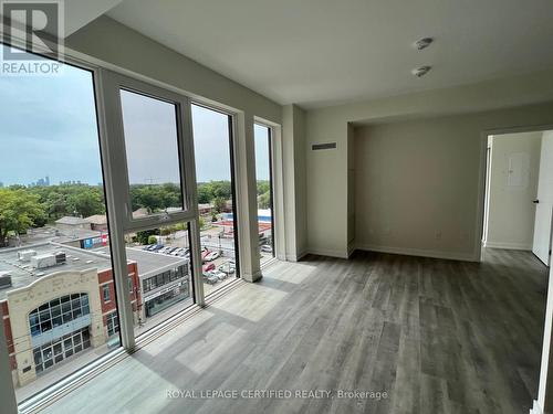 703 - 2300 ST. CLAIR AVENUE W , Toronto, Ontario M6N 0B3 3