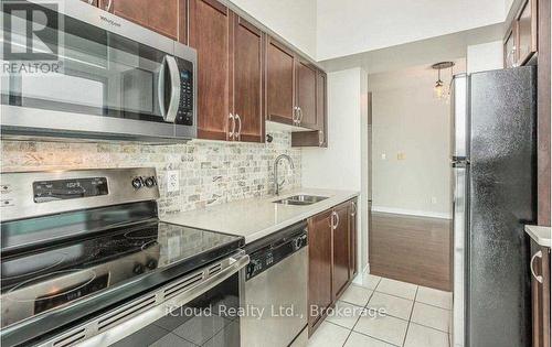 3008 - 208 ENFIELD PLACE , Mississauga, Ontario L5B 0G8 3