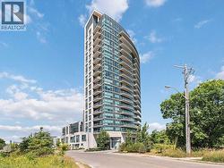 160 VANDERHOOF Avenue Unit# 1208  East York, ON M4G 0B7