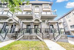 2 - 200 RAILWAY ENGINE HOUSE WAY  Whitby, ON L1N 0P7