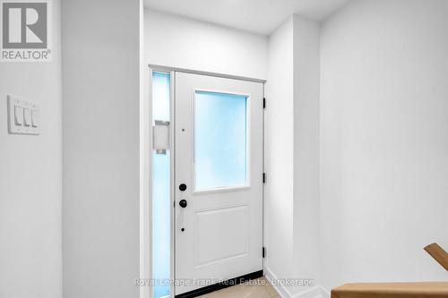 2 - 200 RAILWAY ENGINE HOUSE WAY , Whitby, Ontario L1N 0P7 3