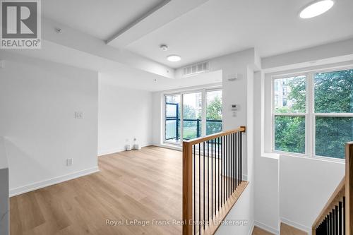 2 - 200 RAILWAY ENGINE HOUSE WAY , Whitby, Ontario L1N 0P7 4