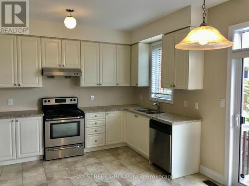 86 MACK CLEMENT LANE , Richmond Hill, Ontario L4S 0G2 5