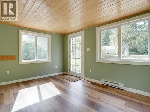 5392 Dale Ave, Powell River, BC 
